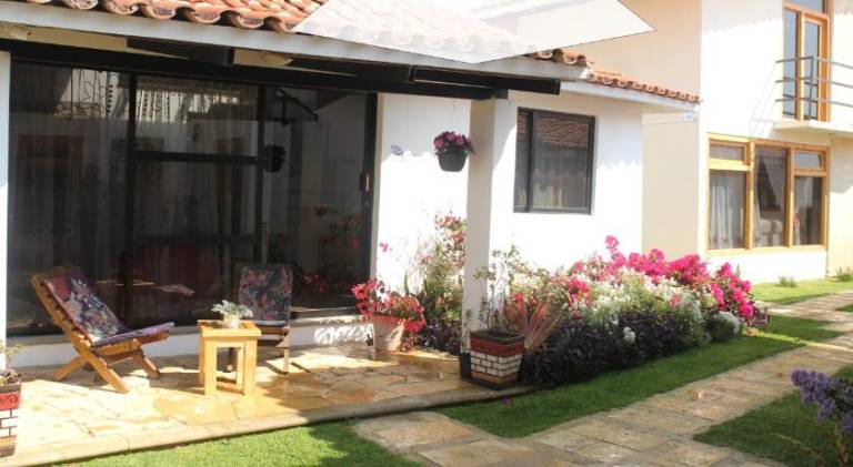 House with pool, terrace & jacuzzi — photo 5