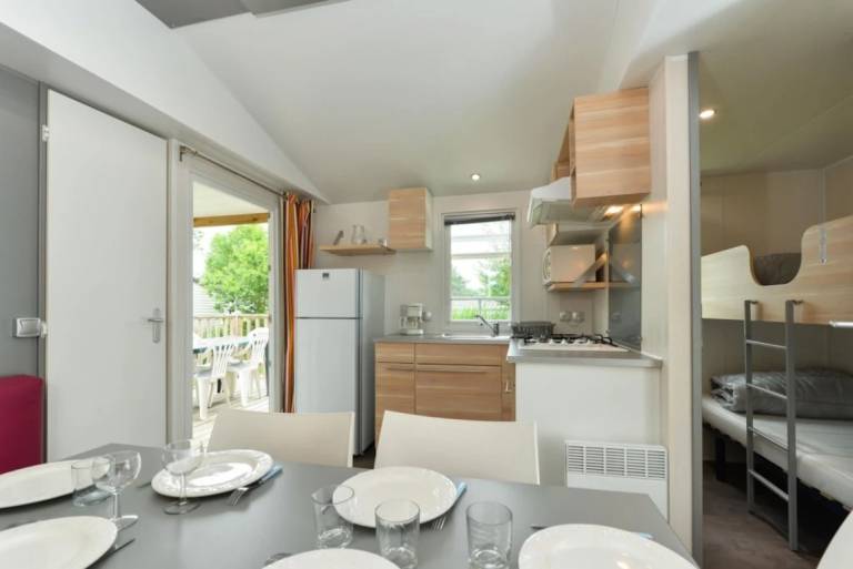 Camping suite with patio, barbeque & heated pool — photo 4