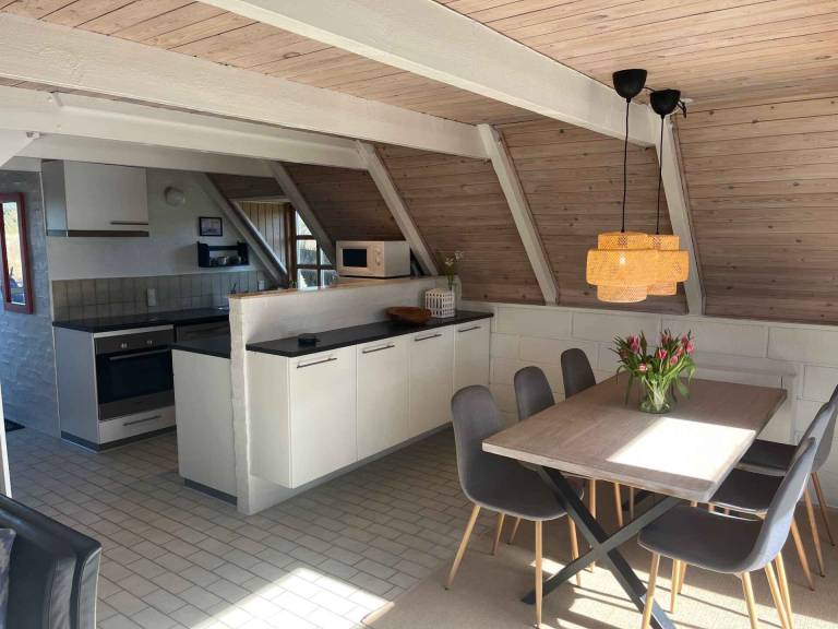 House with barbecue, patio & garden — photo 5