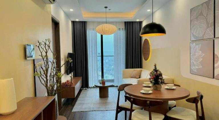 Serviced apartment with pool & yard | Suitable for remote work — photo 2