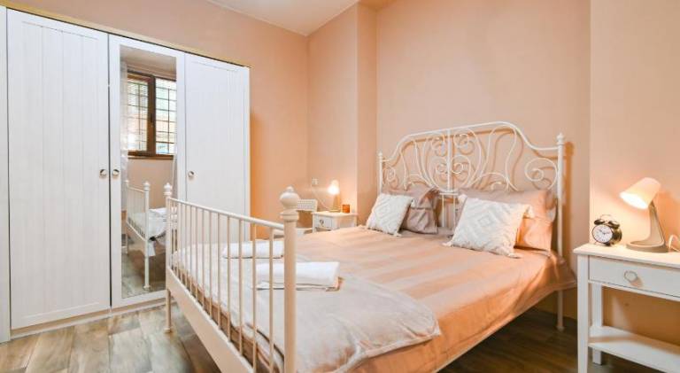 Holiday apartment | Close to Alexander Nevsky Cathedral | Dogs allowed — photo 2