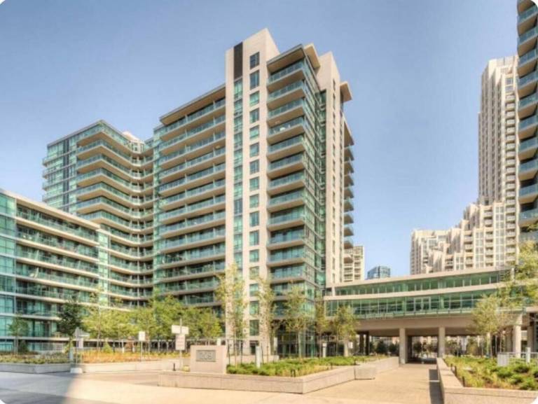 Condo  Cabbagetown