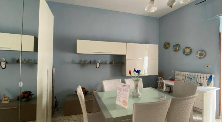 Apartment with 2 rooms for 6 persons — photo 3
