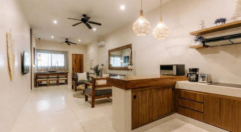 Charming vacation home with pool | Pets are welcome — photo 5
