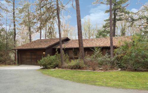 House  Rogue River