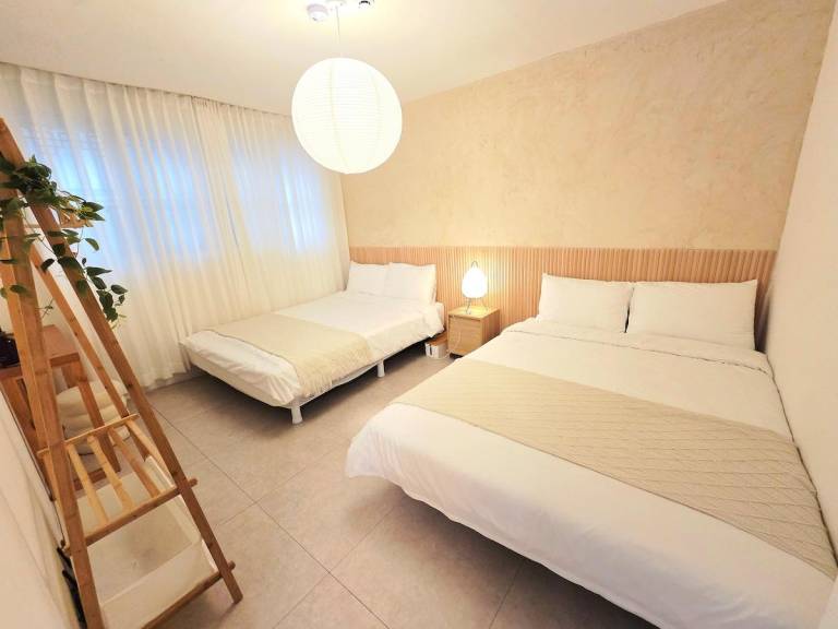 Vacation home with 3 rooms for 8 persons in Seoul