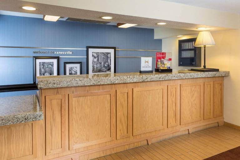 Hampton Inn Zanesville — photo 4
