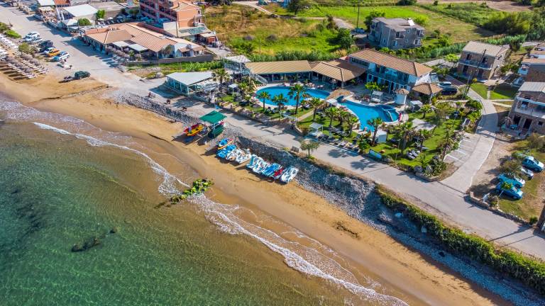'Mirage Arillas Honeymoon Studio' with Sea View, Shared Pool & Wi-Fi — photo 3
