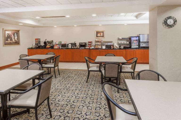 Wingate by Wyndham Peoria — photo 5