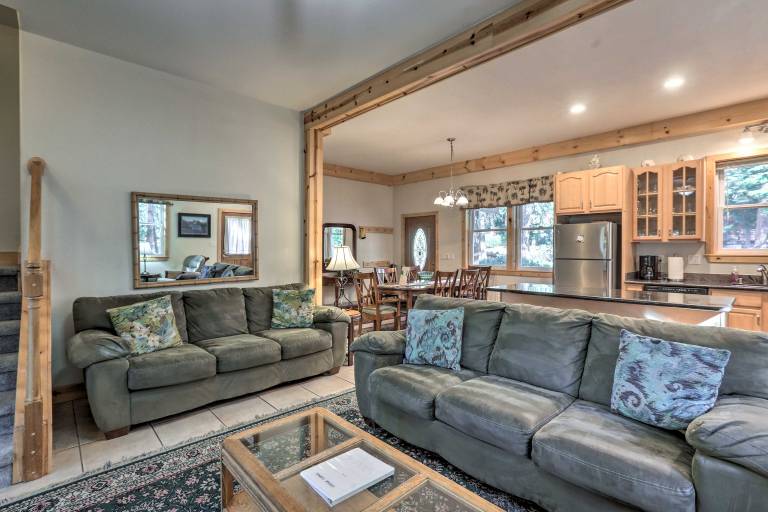 Carnelian Bay Home w/ Hot Tub Near Tahoe Skiing — photo 4