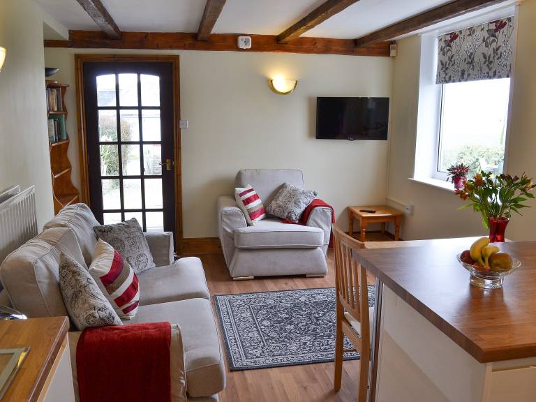 Child-friendly cottage with barbecue & garden | Beach view | Beach nearby | Pets allowed — photo 3