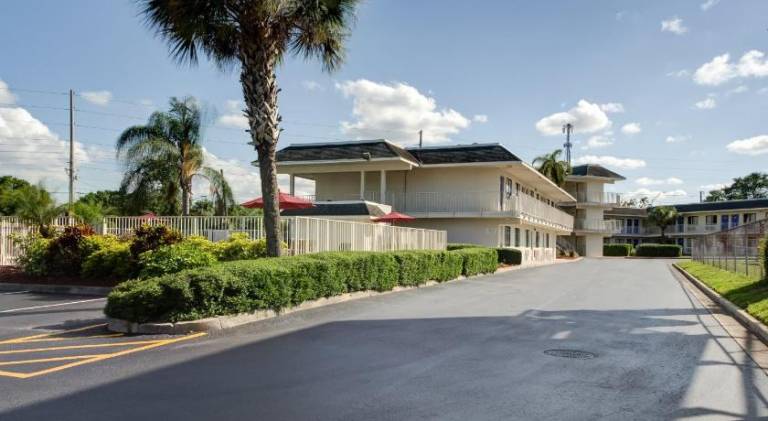 Motel 6 Lakeland, FL — photo 4