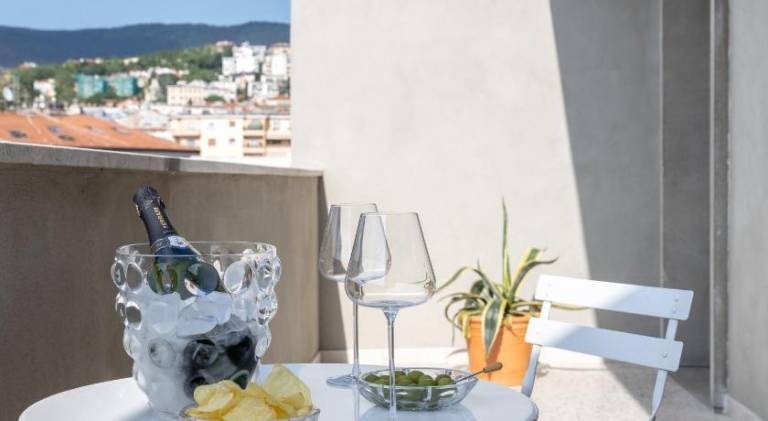 Rental apartment with terrace — photo 4
