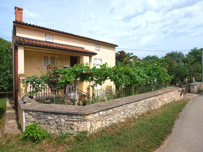 Holiday apartment with grill & terrace — photo 3