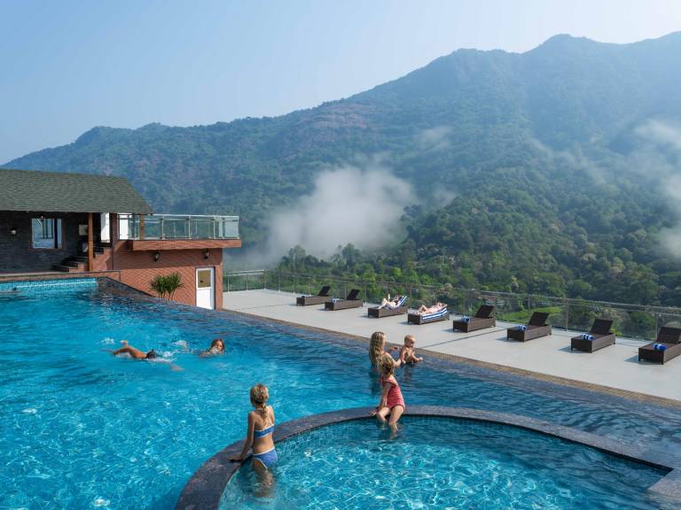 The Grand Cliff Resort Munnar