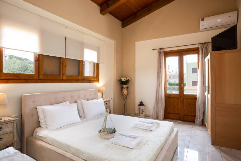 Family-oriented villa with garden, terrace & BBQ | Next to the beach | Pets allowed — photo 2