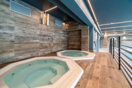 Rental apartment with jacuzzi, pool & sauna | Next to the beach | Pets allowed — photo 3