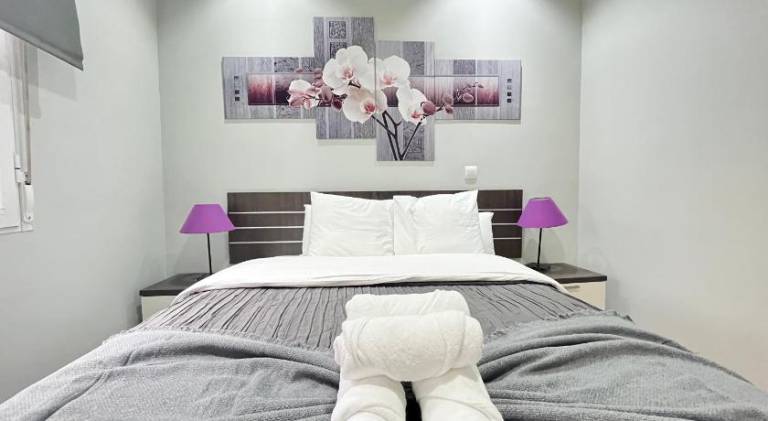Fully equipped nice apartment with patio | Next to Royal Palace of Madrid | Pets allowed in Madrid