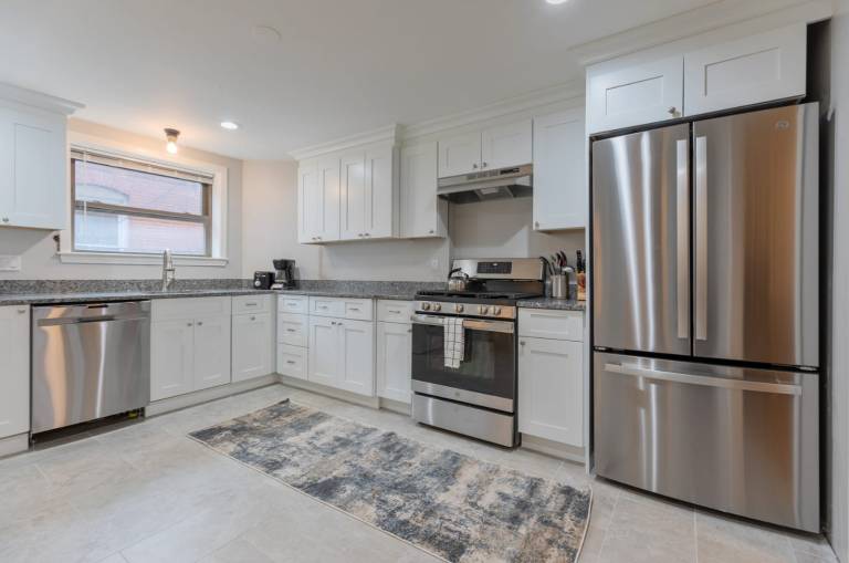 Family-oriented apartment | Near Faneuil Hall | Suitable for remote work | Dogs allowed — photo 4