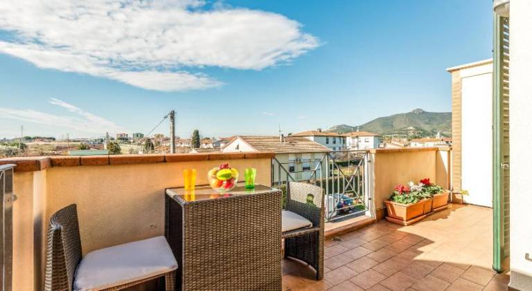 Rental apartment with 2 rooms for 5 persons — photo 3