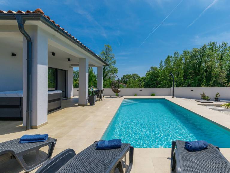 House Krnica, Marčana