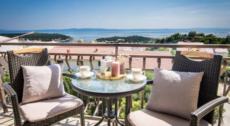 Holiday apartment with 3 rooms for 6 persons — photo 2