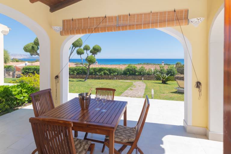 Villa with garden, patio & barbecue | Garden view in San Teodoro