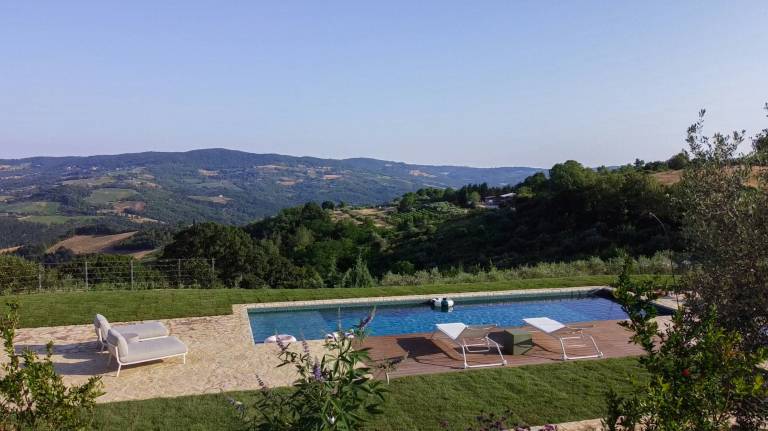House with terrace, yard & private pool in San Venanzo