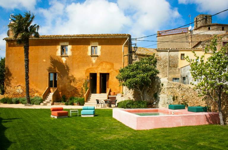 Apartment with terrace, pool & barbeque in Begur