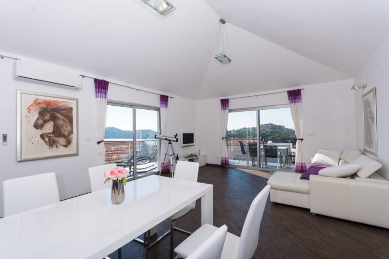 Rental apartment with terrace — photo 4