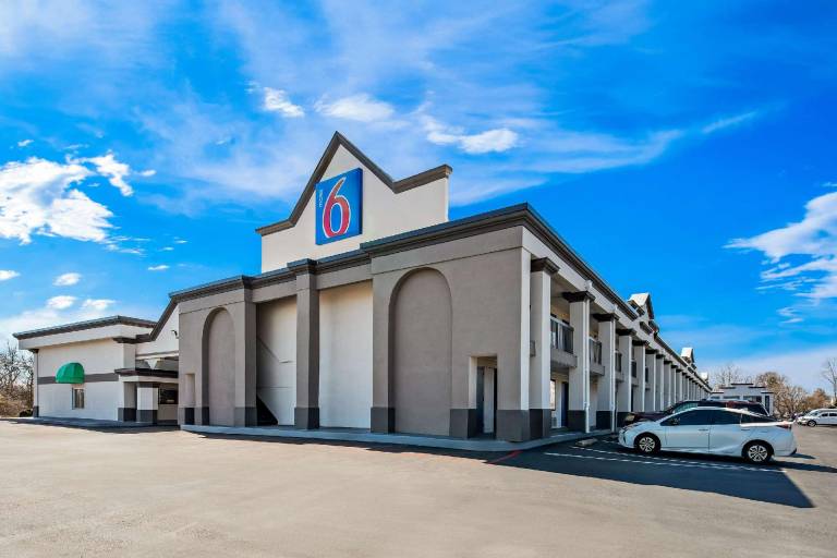 Motel 6 Lester, PA - Philadelphia Airport in Essington, PA