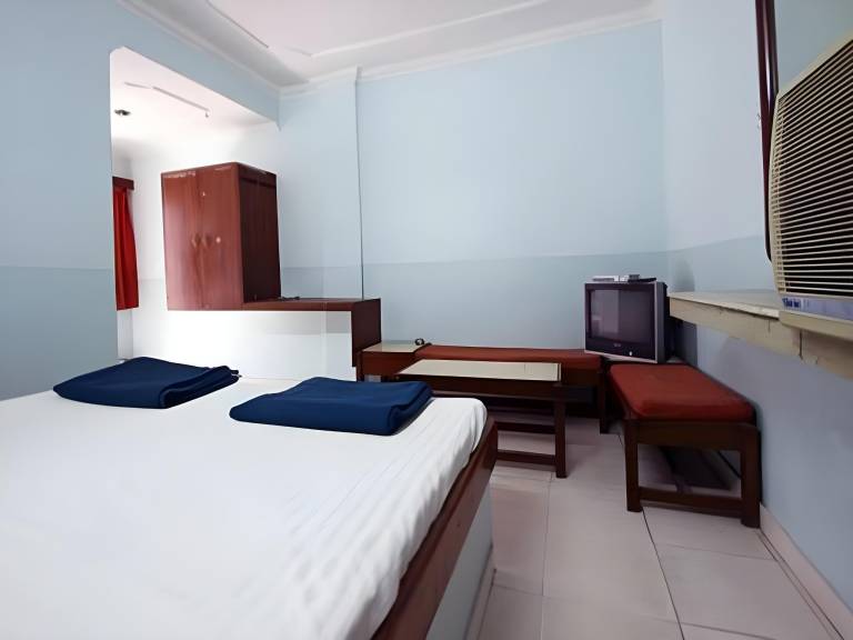 Hotel Dharamlok — photo 4