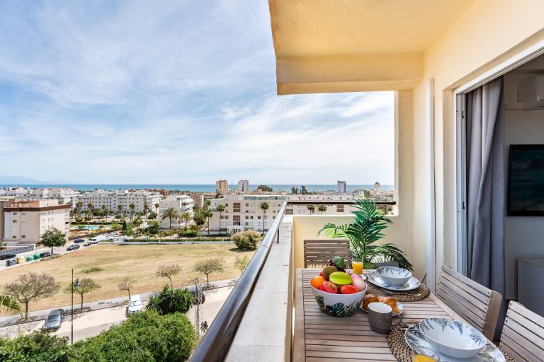 Fully equipped lovely holiday apartment with yard, pool & terrace | Pets are welcome in Torremolinos