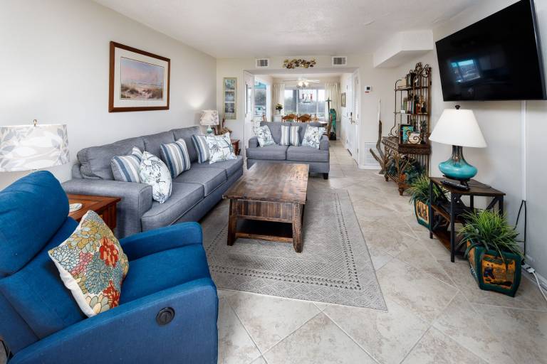 109B - 1BR/1 Bath at Seaspray Condos on Okaloosa Island, Fort Walton Beach, Fl — photo 3