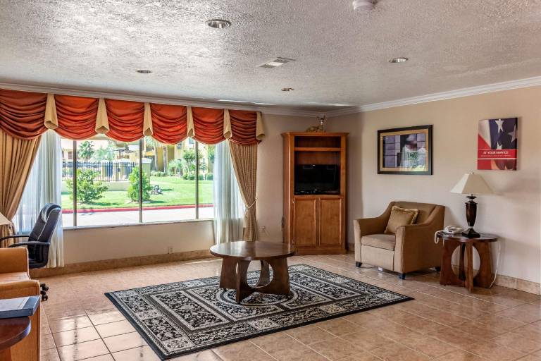 Motel 6 Alvin, TX — photo 2