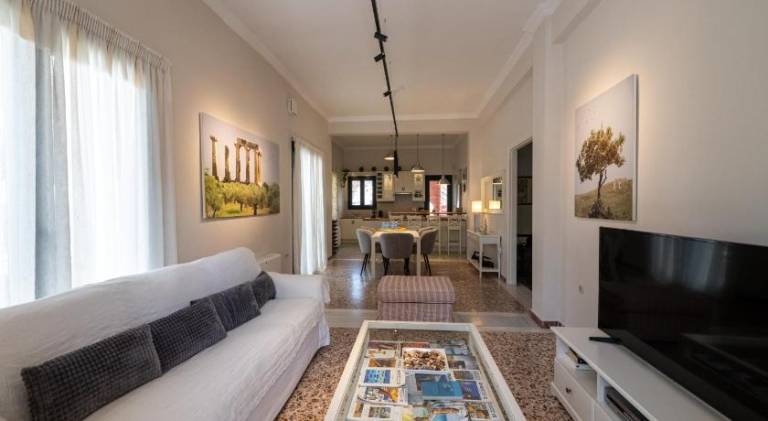 Angelinas Quarters - Kalamata Mediterranean Villas — photo 2