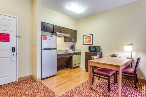 Candlewood Suites Bedford - Fort Worth by IHG — photo 5