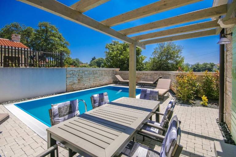 Villa with pool & BBQ — photo 4