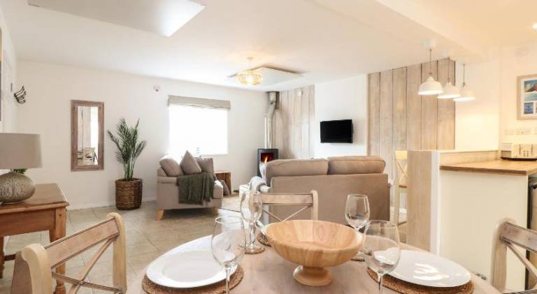 Big rental apartment | Next to the beach | Dogs allowed — photo 3