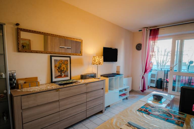 Holiday apartment with terrace & fast internet | Garden view | Close to the beach | Dogs allowed in Bayeux