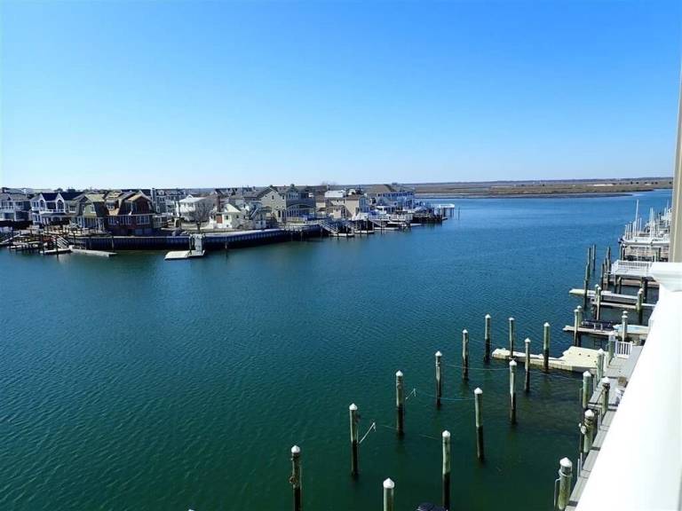 Condo Avalon