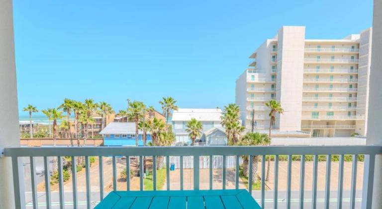 Fully equipped charming apartment with private pool & barbecue | Beach nearby | Pets are welcome — photo 5