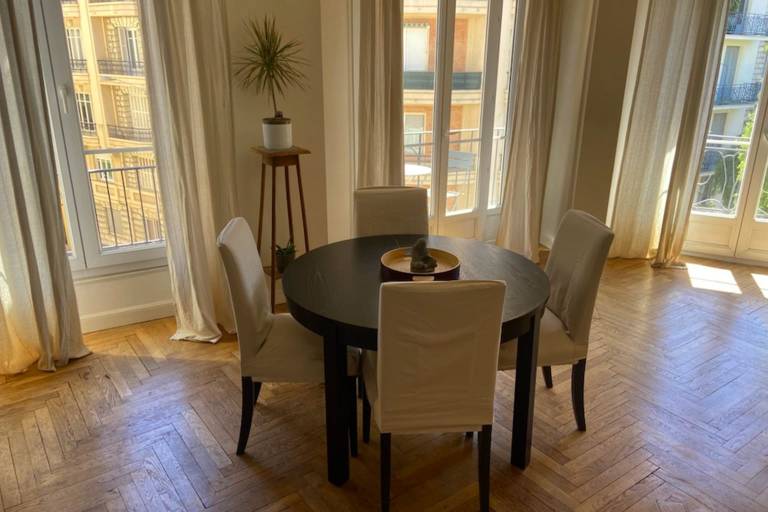 Nice 56m² with balcony in rotunda near the sea — photo 2
