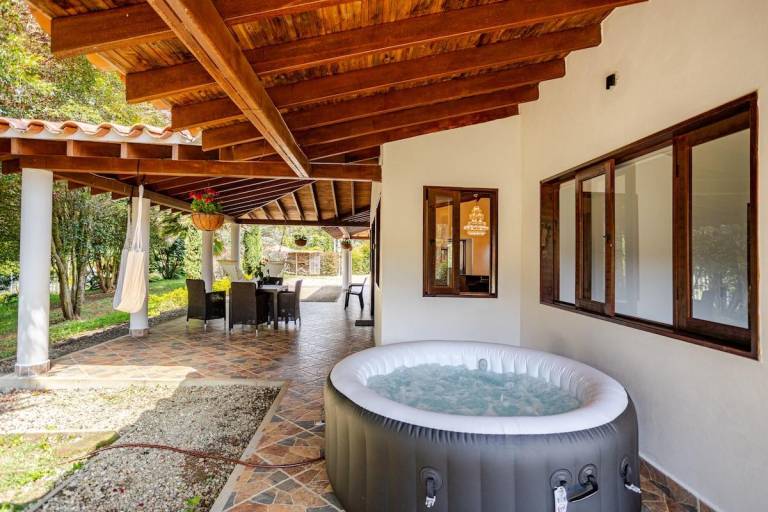 Luxury Villa 2 minutes away from JMC Airport — photo 3