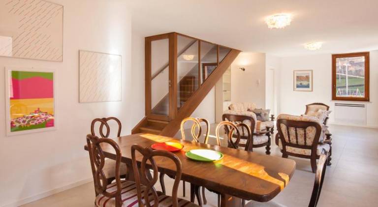 Apartment with patio — photo 4