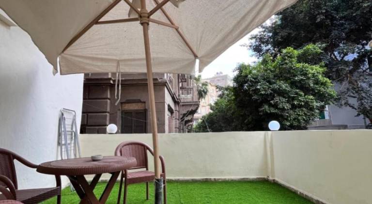 Apartment with jacuzzi & terrace — photo 5