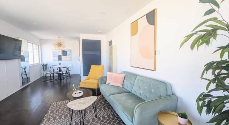 Rental apartment with 1 room for 3 persons in El Segundo, CA