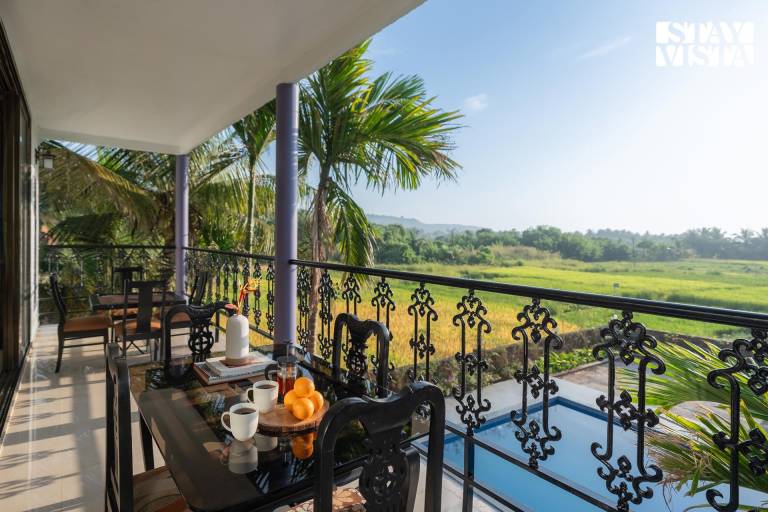 Villa with private pool & garden — photo 4