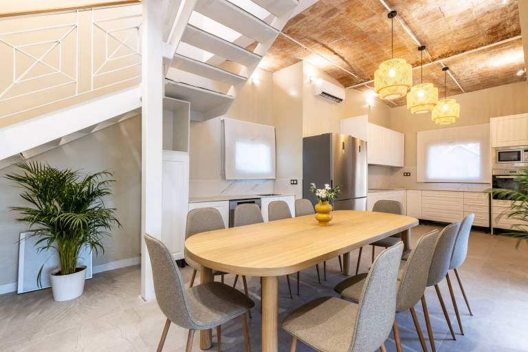 Fully equipped villa with garden, patio & private pool | Suitable for remote work | Pet-friendly — photo 3