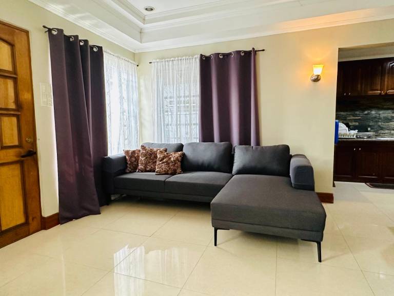 Beautiful house with yard & grill | Suitable for remote work | Dogs allowed in Iloilo